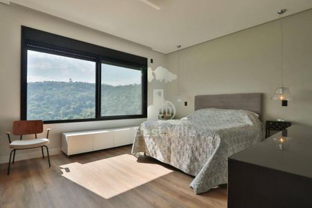 Casa à venda com 4 quartos, 300m² em Colinas da Anhanguera, Santana de Parnaíba