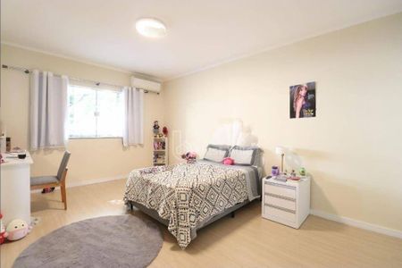 Casa à venda com 3 quartos, 300m² em Vila Anglo Brasileira, São Paulo