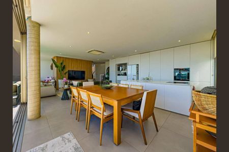 Casa à venda com 2 quartos, 300m² em Colinas da Anhanguera, Santana de Parnaíba