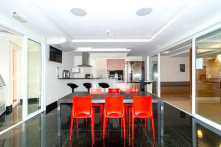 Apartamento à venda com 202m², 3 quartos e 4 vagas