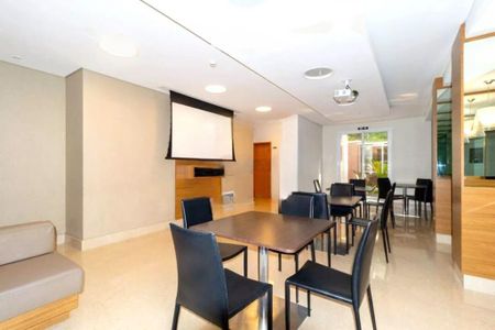 Apartamento à venda com 202m², 3 quartos e 4 vagas