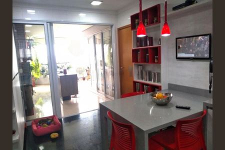 Apartamento à venda com 202m², 3 quartos e 4 vagas