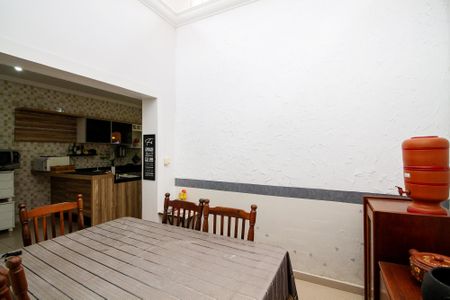 Casa de condomínio para alugar com 420m², 5 quartos e sem vaga Casa de condomínio para alugar com 420m², 5 quartos e sem vagaÁrea de Jantar Cozinha