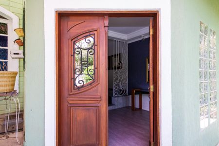 Casa de condomínio para alugar com 420m², 5 quartos e sem vaga Casa de condomínio para alugar com 420m², 5 quartos e sem vagaEntrada