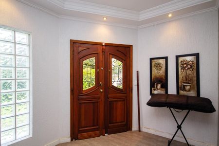 Casa de condomínio para alugar com 420m², 5 quartos e sem vaga Casa de condomínio para alugar com 420m², 5 quartos e sem vagaHall de entrada