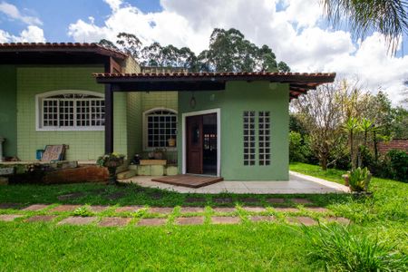 Casa de condomínio para alugar com 420m², 5 quartos e sem vaga Casa de condomínio para alugar com 420m², 5 quartos e sem vagaEntrada