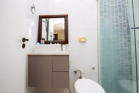 Casa de condomínio para alugar com 420m², 5 quartos e sem vaga Casa de condomínio para alugar com 420m², 5 quartos e sem vagaBanheiro Suíte 1