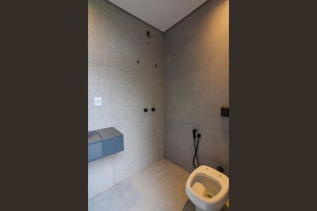 Casa para alugar com 150m², 3 quartos e 4 vagas Casa para alugar com 150m², 3 quartos e 4 vagasBanheiro de Serviço