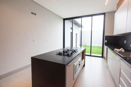 Casa para alugar com 150m², 3 quartos e 4 vagas Casa para alugar com 150m², 3 quartos e 4 vagasCozinha