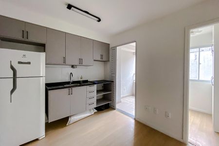Sala/Cozinha de apartamento à venda com 2 quartos, 29m² em Água Branca, São Paulo
