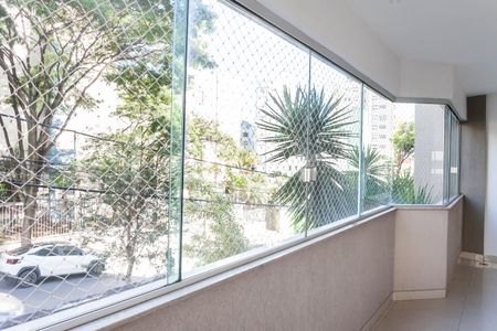 Apartamento à venda com 144m², 4 quartos e 3 vagas Apartamento à venda com 144m², 4 quartos e 3 vagasvaranda sala