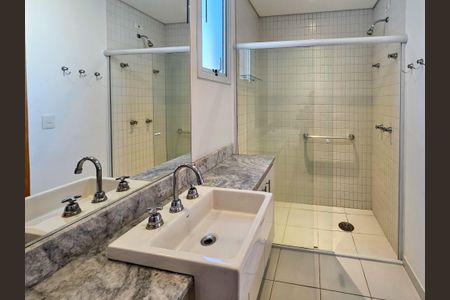Apartamento à venda com 90m², 2 quartos e 2 vagasBanheiro da Suíte