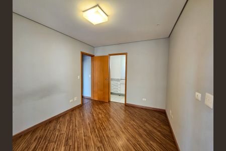 Apartamento à venda com 90m², 2 quartos e 2 vagasSuíte