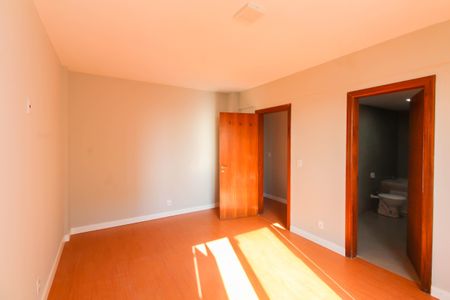 Apartamento à venda com 332m², 5 quartos e 1 vaga Apartamento à venda com 332m², 5 quartos e 1 vagaSuíte 1