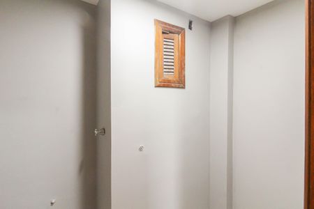 Apartamento à venda com 332m², 5 quartos e 1 vaga Apartamento à venda com 332m², 5 quartos e 1 vagaQuarto e banheiro de serviço