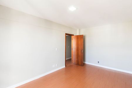 Apartamento à venda com 332m², 5 quartos e 1 vaga Apartamento à venda com 332m², 5 quartos e 1 vagaQuarto 1