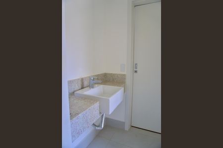 Apartamento para alugar com 139m², 4 quartos e 3 vagas Apartamento para alugar com 139m², 4 quartos e 3 vagasMeia-Suíte 1 - Banheiro