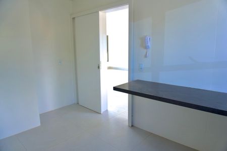 Apartamento para alugar com 139m², 4 quartos e 3 vagas Apartamento para alugar com 139m², 4 quartos e 3 vagasCozinha