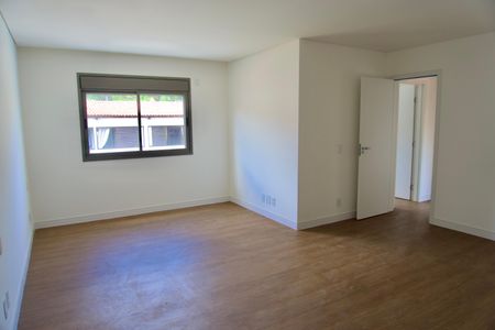 Apartamento para alugar com 139m², 4 quartos e 3 vagas Apartamento para alugar com 139m², 4 quartos e 3 vagasSuíte 4