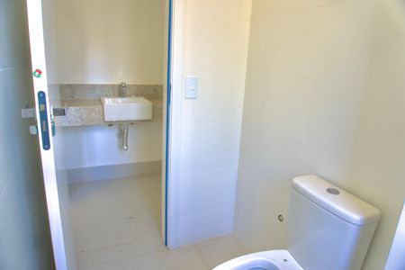 Apartamento para alugar com 139m², 4 quartos e 3 vagas Apartamento para alugar com 139m², 4 quartos e 3 vagasMeia-Suíte 1 - Banheiro