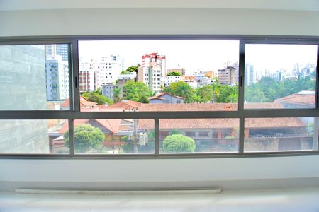 Apartamento para alugar com 139m², 4 quartos e 3 vagas Apartamento para alugar com 139m², 4 quartos e 3 vagasSala - Janela