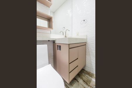 Apartamento para alugar com 53m², 2 quartos e 1 vaga Apartamento para alugar com 53m², 2 quartos e 1 vagaBanheiro