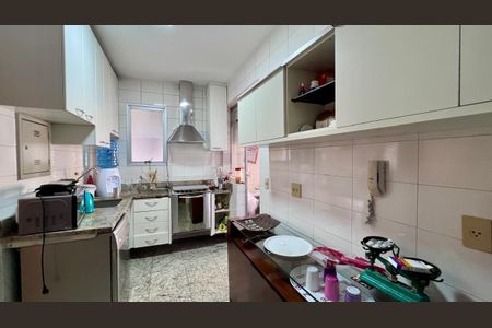 Apartamento à venda com 105m², 3 quartos e 2 vagasCozinha