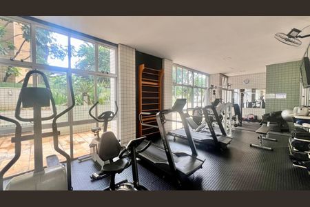 Apartamento à venda com 105m², 3 quartos e 2 vagasAcademia