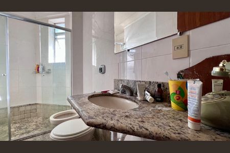 Apartamento à venda com 105m², 3 quartos e 2 vagasbanho