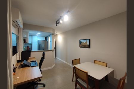 Apartamento à venda com 40m², 1 quarto e 1 vaga Apartamento à venda com 40m², 1 quarto e 1 vagaSala