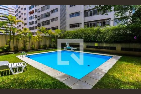 Apartamento à venda com 40m², 1 quarto e 1 vaga Apartamento à venda com 40m², 1 quarto e 1 vagaÁrea comum - Piscina