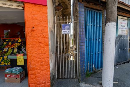 Casa para alugar com 40m², 1 quarto e sem vaga Casa para alugar com 40m², 1 quarto e sem vagaFachada