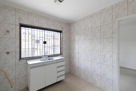 Casa à venda com 98m², 2 quartos e 2 vagas Casa à venda com 98m², 2 quartos e 2 vagasCozinha