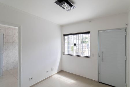Casa à venda com 98m², 2 quartos e 2 vagas Casa à venda com 98m², 2 quartos e 2 vagasSala
