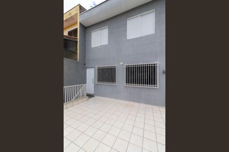 Casa à venda com 98m², 2 quartos e 2 vagas Casa à venda com 98m², 2 quartos e 2 vagasVaranda
