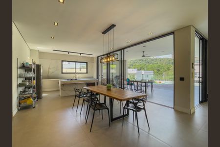 Casa de condomínio à venda com 477m², 5 quartos e 4 vagasFoto 06