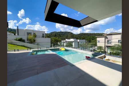 Casa de condomínio à venda com 477m², 5 quartos e 4 vagasFoto 09