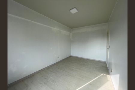 Apartamento à venda com 76m², 1 quarto e 1 vaga