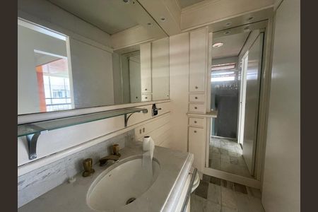 Apartamento à venda com 76m², 1 quarto e 1 vaga