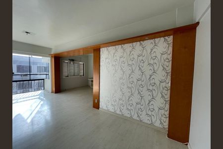 Apartamento à venda com 76m², 1 quarto e 1 vaga