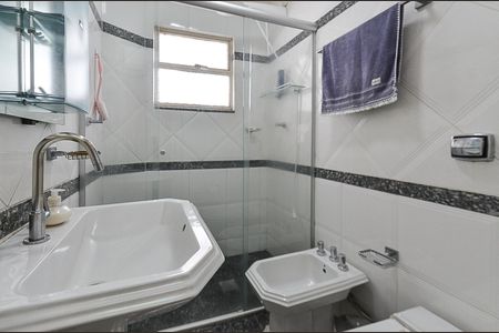 Apartamento à venda com 190m², 4 quartos e 2 vagasBanheiro Social