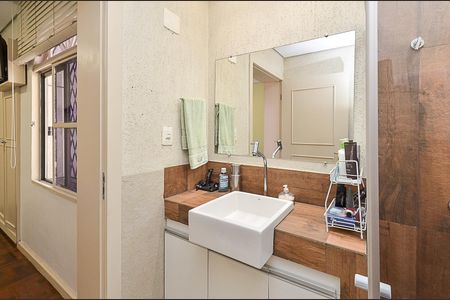 Apartamento à venda com 190m², 4 quartos e 2 vagasBanheiro Suíte 1