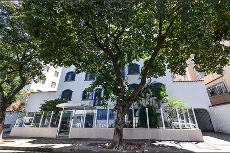 Apartamento à venda com 190m², 4 quartos e 2 vagasFachada