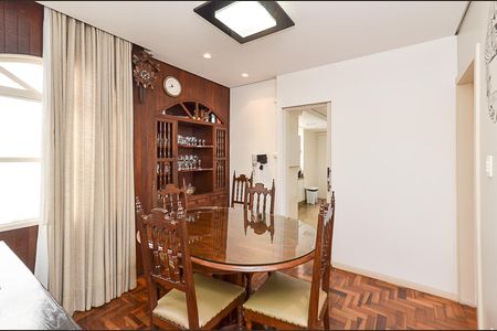 Apartamento à venda com 190m², 4 quartos e 2 vagasSala de Jantar