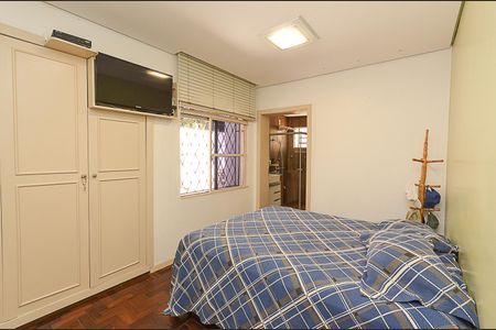 Apartamento à venda com 190m², 4 quartos e 2 vagasSuíte 1