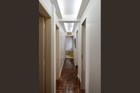 Apartamento à venda com 190m², 4 quartos e 2 vagasCorredor