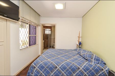 Apartamento à venda com 190m², 4 quartos e 2 vagasSuíte 1