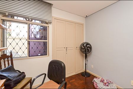 Apartamento à venda com 190m², 4 quartos e 2 vagasEscritório