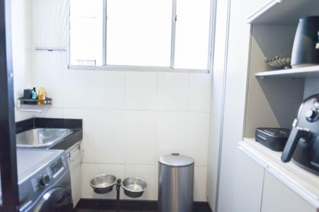 Apartamento à venda com 75m², 3 quartos e 1 vagaÁrea de Serviço