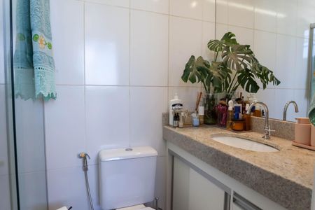 Apartamento à venda com 75m², 3 quartos e 1 vagaBanheiro suite 